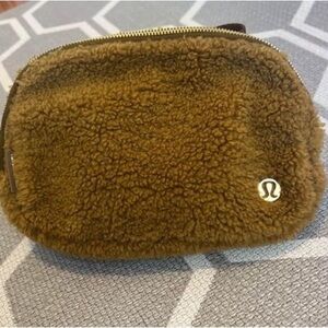 Lululemon Everywhere Belt Bag *Fleece* 1L